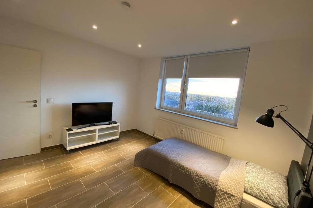 Duisburg Von Oben 3,5 Zimmer 8.Og Frisch Saniert Exterior foto